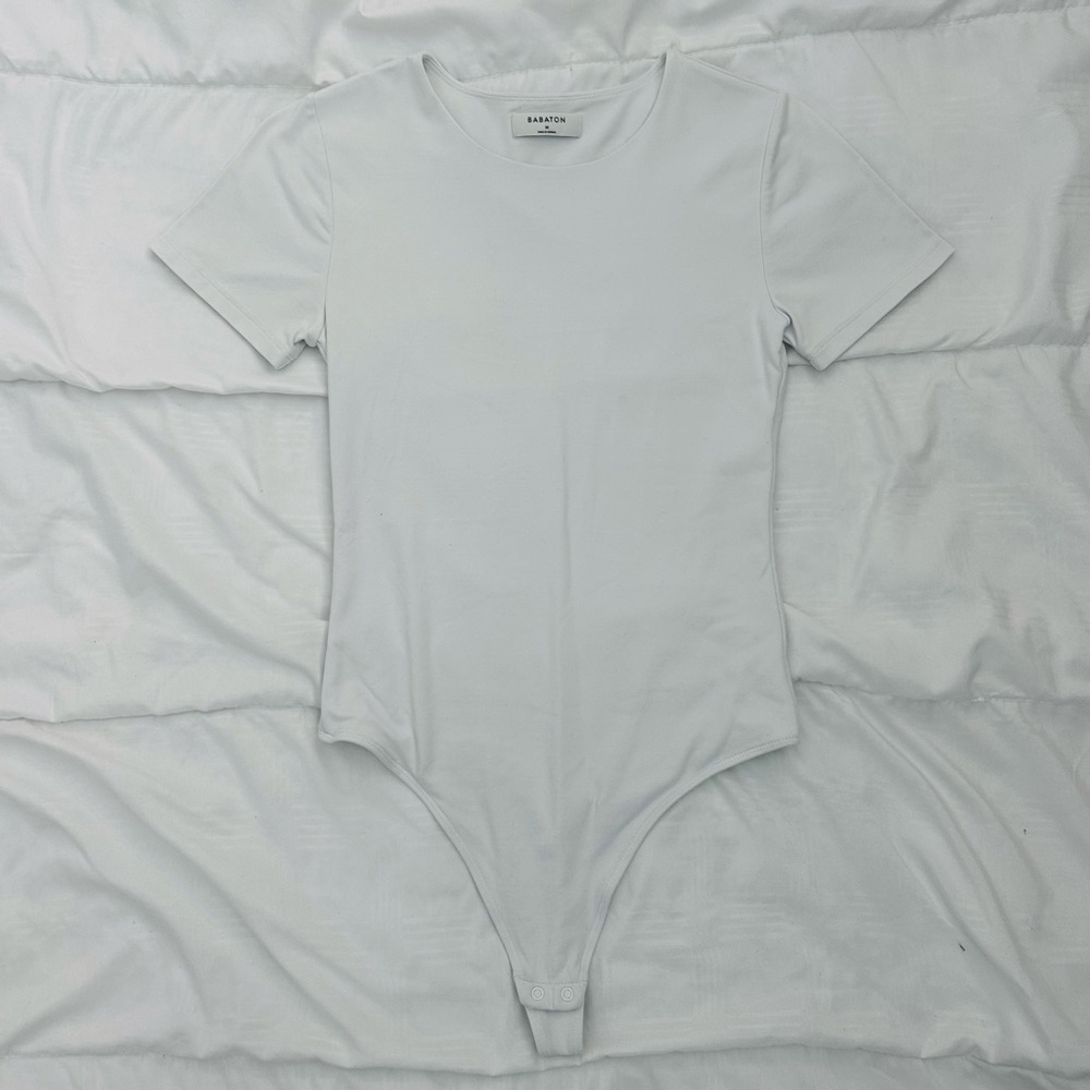 Babaton White Short Sleeve M Bodysuit